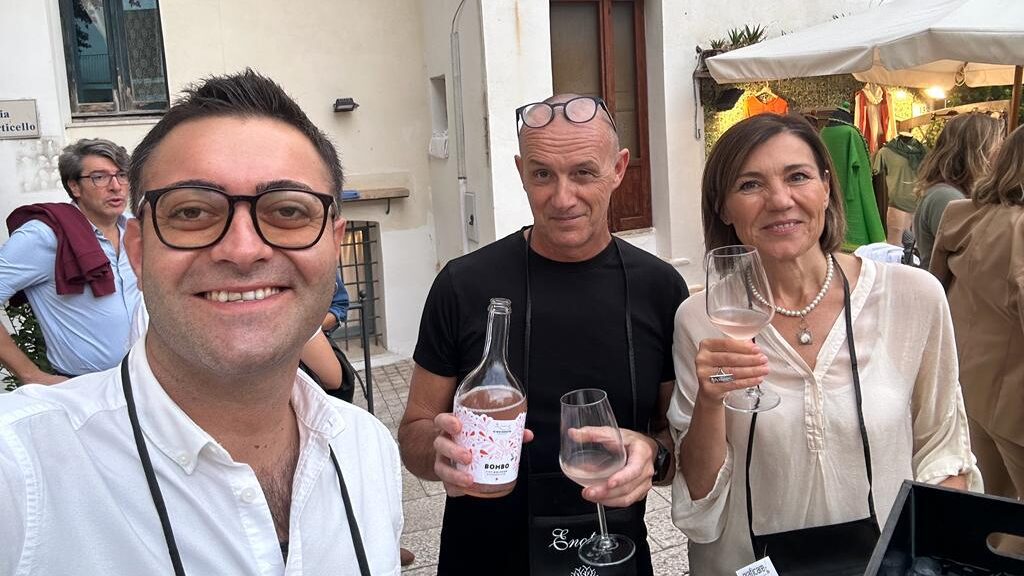 Evento Cincinnato - Grande successo per la prima degustazione all'Enoteca  da Paolo a Sperlonga - Latina News